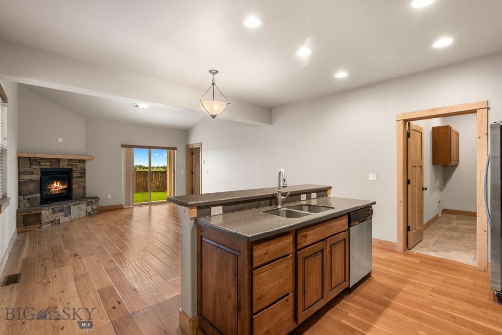 1025 Advance Dr, Bozeman MT 59718
