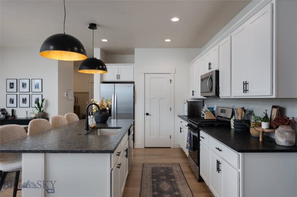 1026 Butler Creek Avenue, Belgrade MT 59714