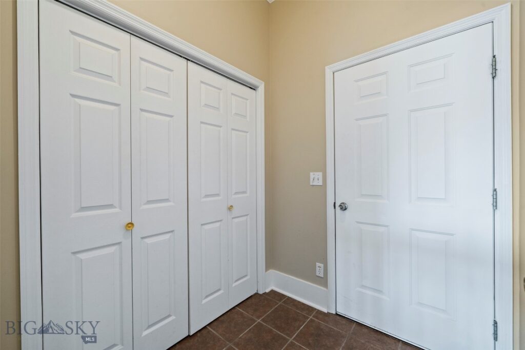 1028 Summer Ridge Road, Bozeman MT 59715