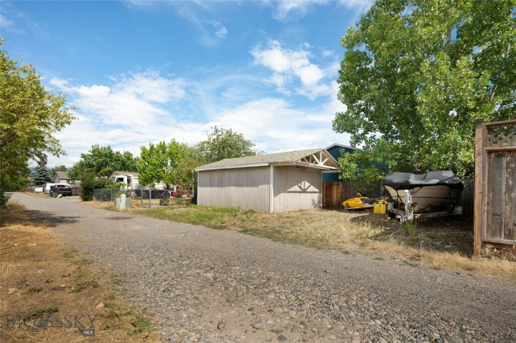 103 7th Street, Belgrade MT 59714