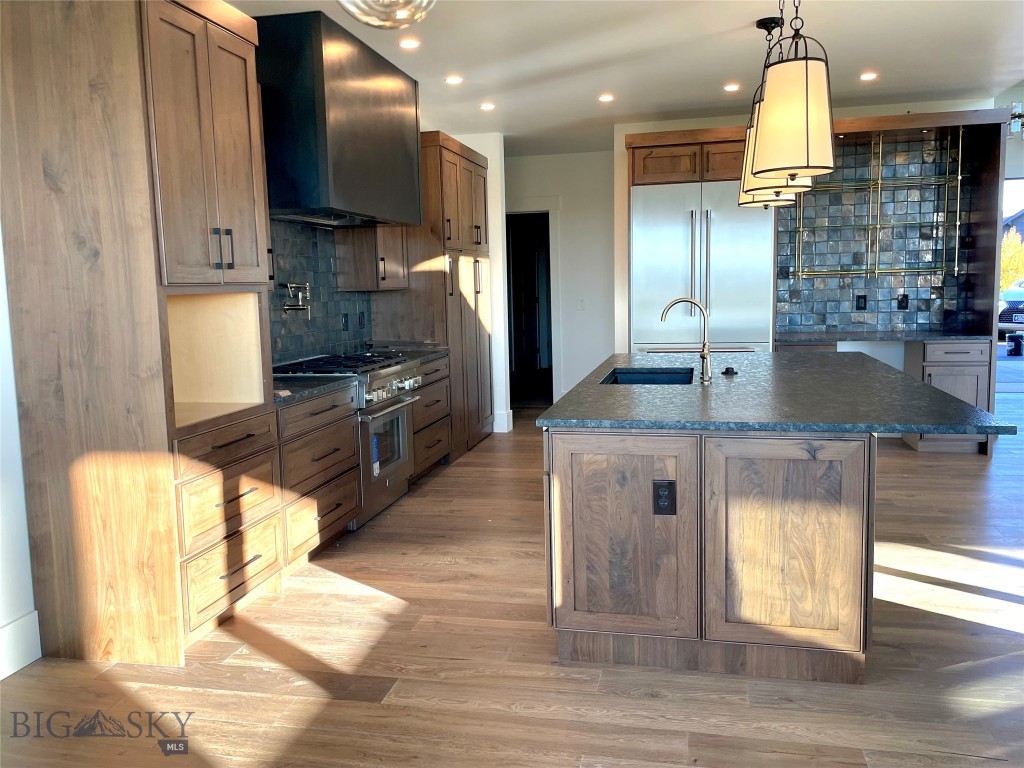 103 Bold Driver Drive, Bozeman MT 59718