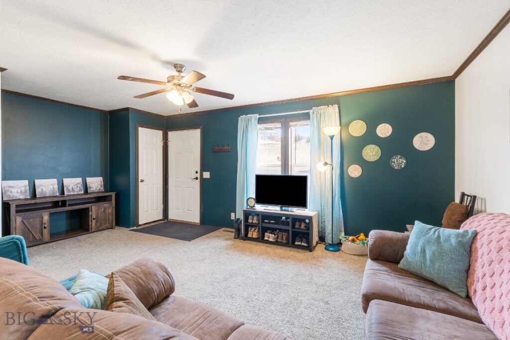 103 High Ground Ave, Livingston MT 59047