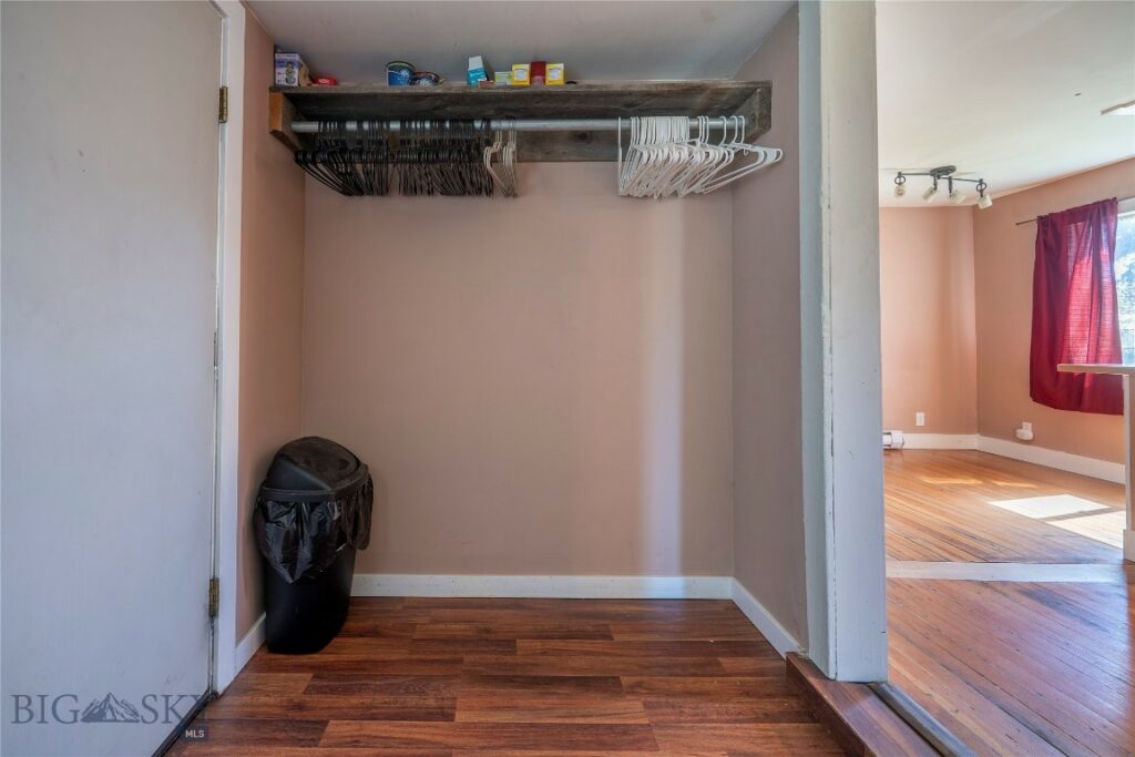 104 1/2 N K Street, Livingston MT 59047