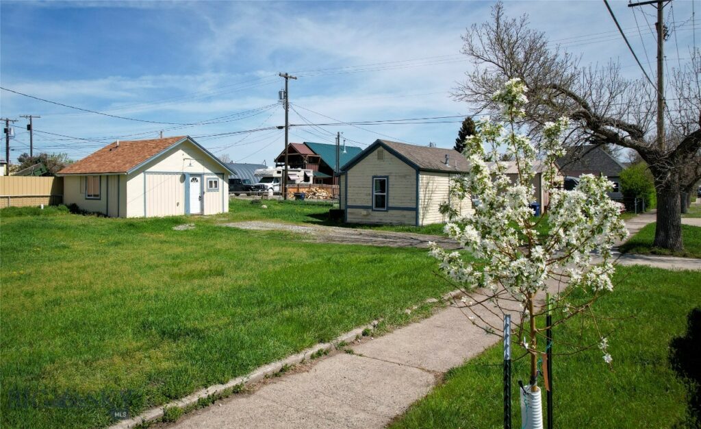 104 1/2 N K Street, Livingston MT 59047