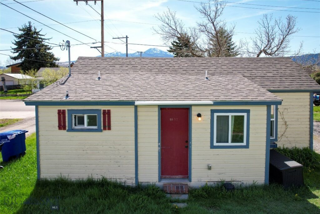 104 1/2 N K Street, Livingston MT 59047