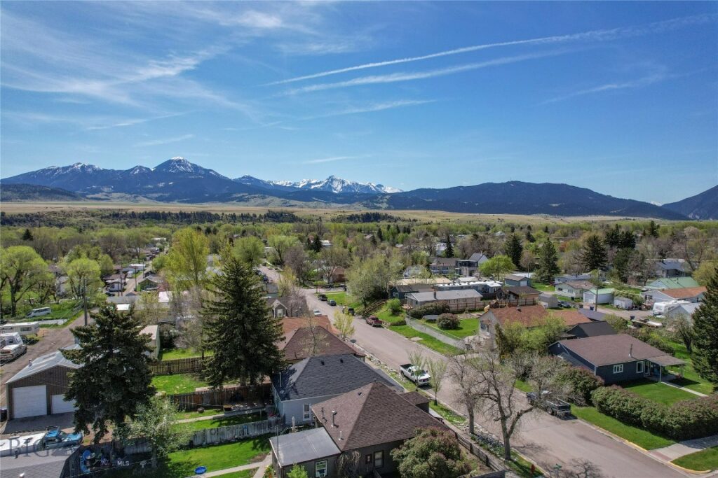 104 1/2 N K Street, Livingston MT 59047
