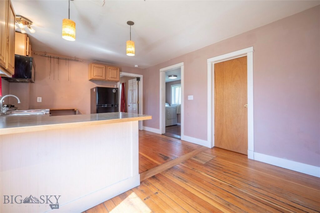 104 1/2 N K Street, Livingston MT 59047