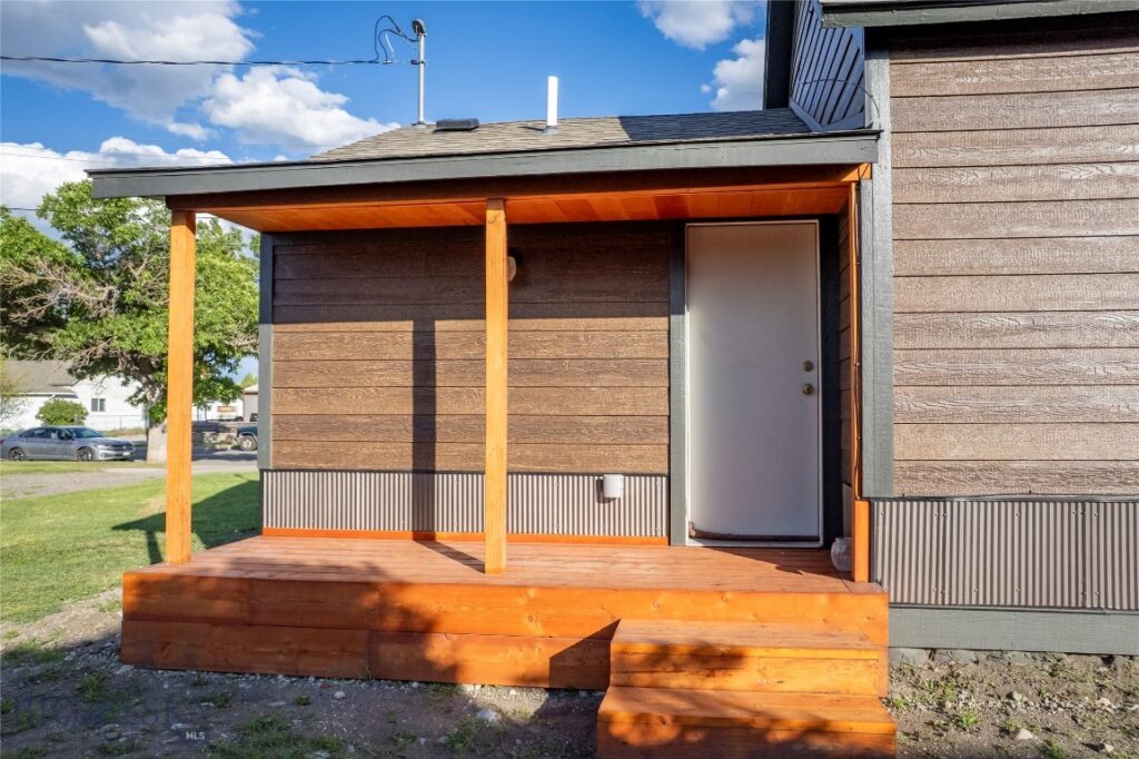 104 N K Street, Livingston MT 59047