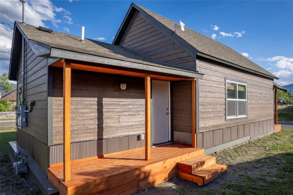 104 N K Street, Livingston MT 59047