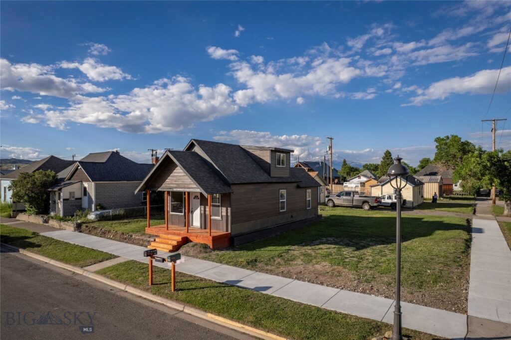 104 N K Street, Livingston MT 59047