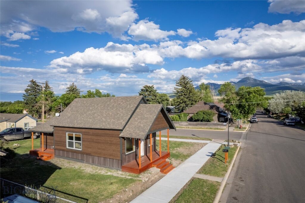 104 N K Street, Livingston MT 59047