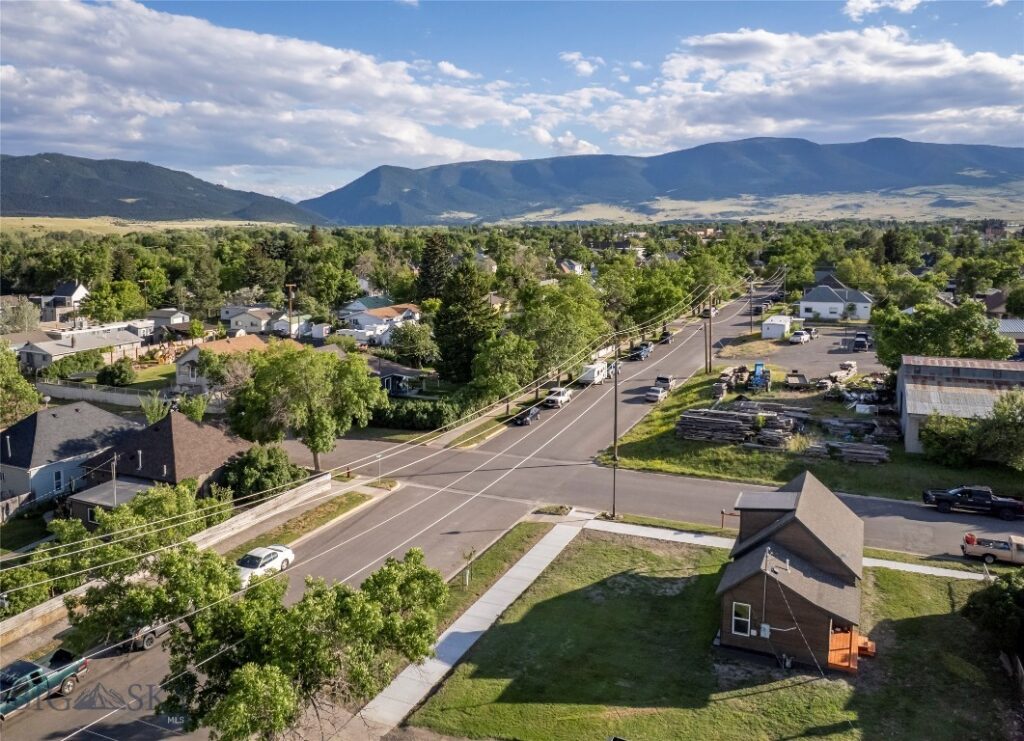 104 N K Street, Livingston MT 59047