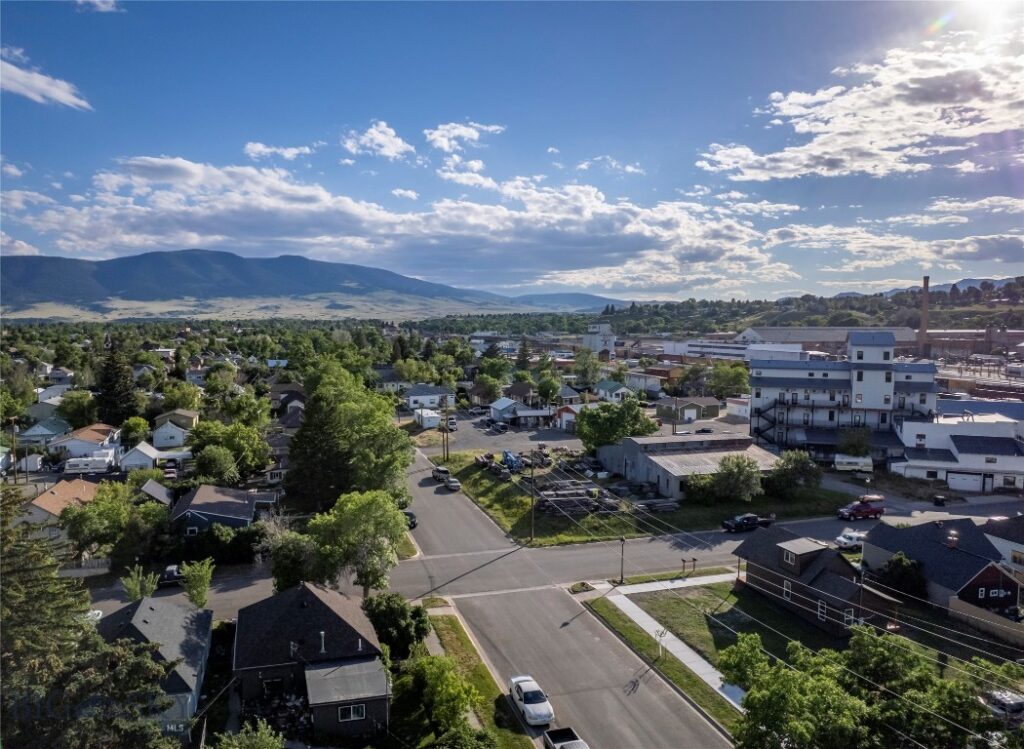 104 N K Street, Livingston MT 59047
