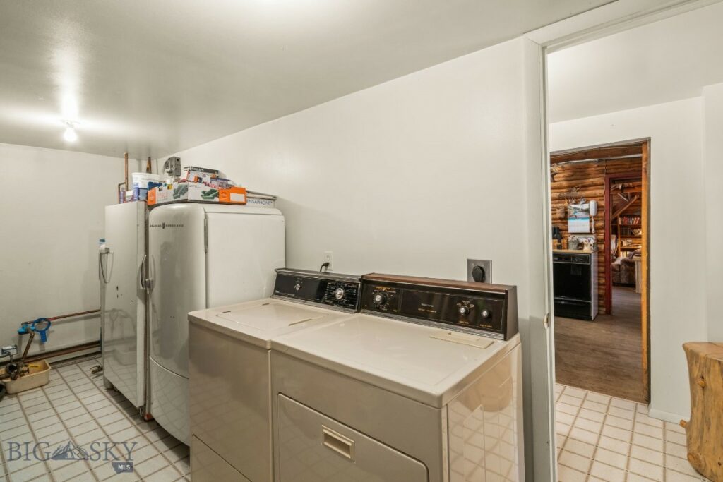10400 Hyalite Canyon Road, Bozeman MT 59718