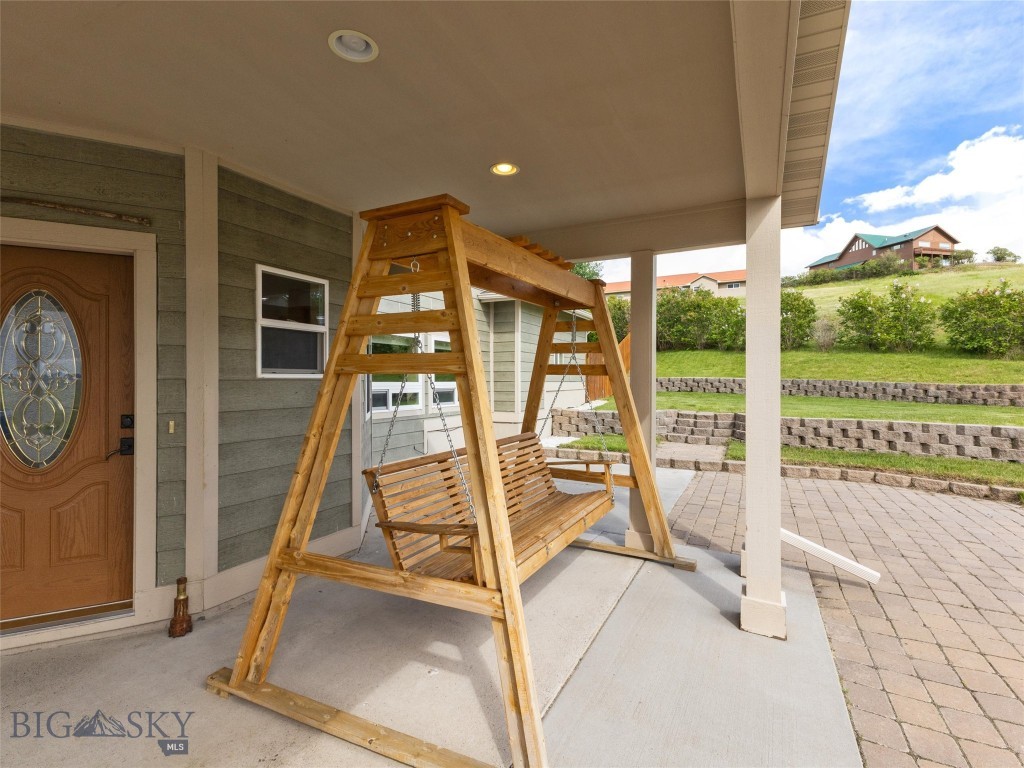 105 High Ground Avenue, Livingston MT 59047