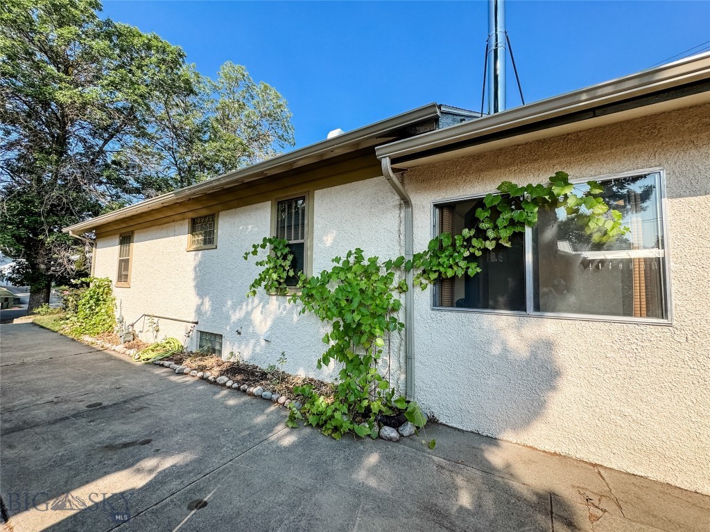 105 S 8th Street, Livingston MT 59047