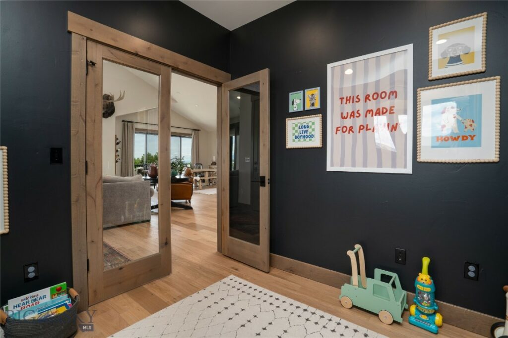 1055 Caddie Court, Bozeman MT 59715