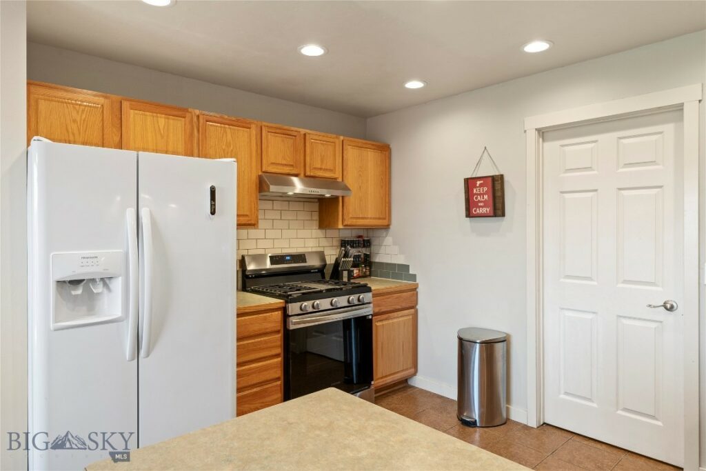 1057 N River Rock, Belgrade MT 59714