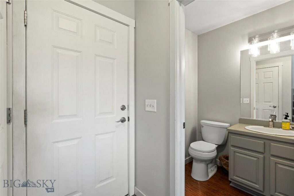 1057 N River Rock, Belgrade MT 59714
