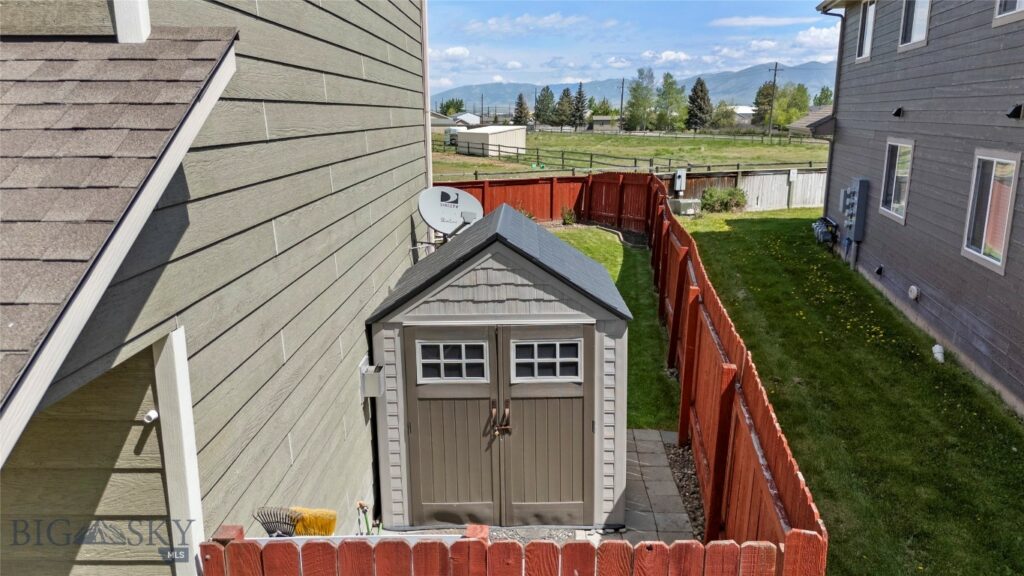 1057 N River Rock, Belgrade MT 59714