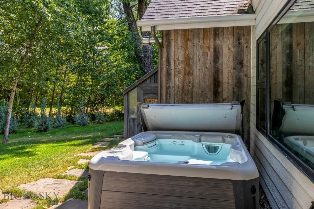 106 Milky Way Drive, Bozeman MT 59718