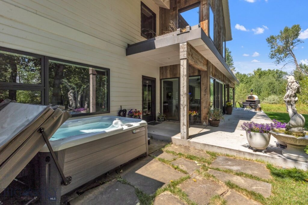 106 Milky Way Drive, Bozeman MT 59718