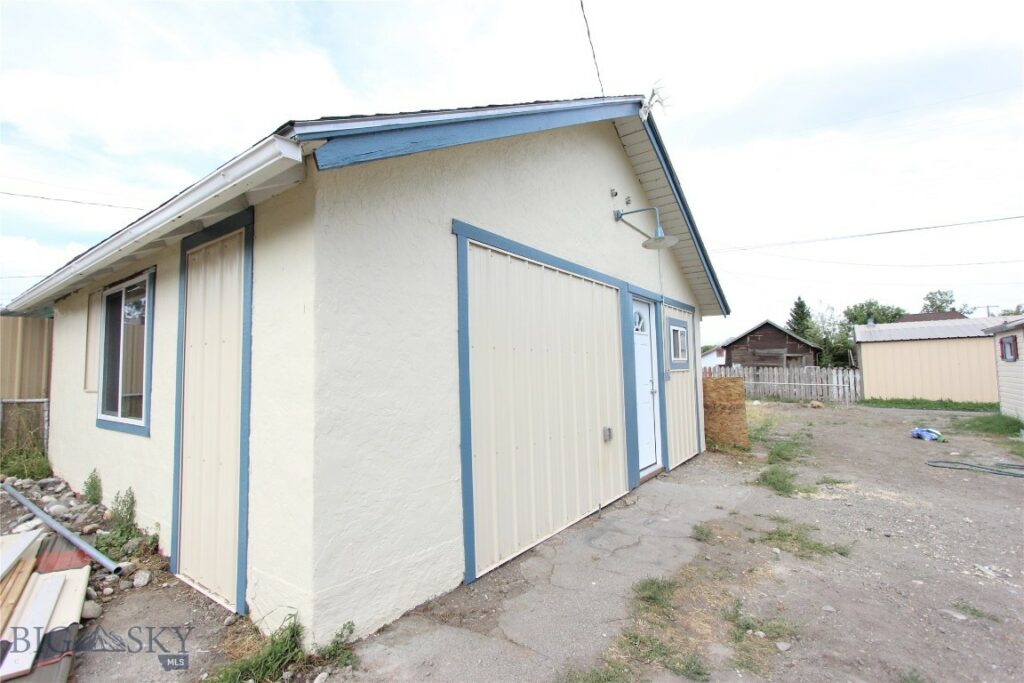 106 N K Street, Livingston MT 59047