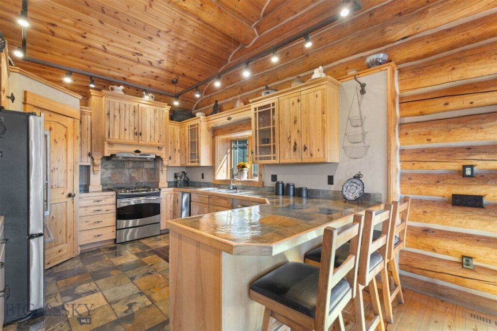 1062 Johnny Martinez, Bozeman MT 59715