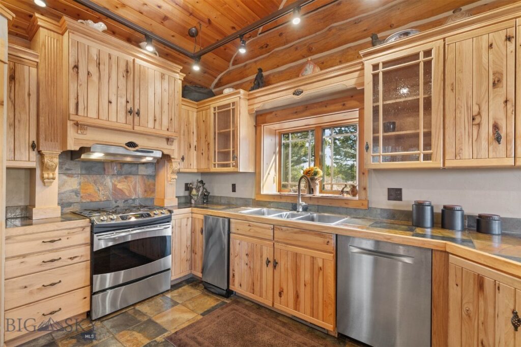 1062 Johnny Martinez, Bozeman MT 59715