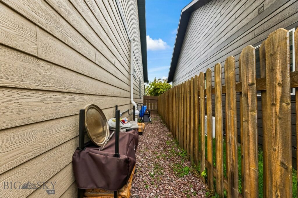 1068 Yellowstone Avenue, Bozeman MT 59718