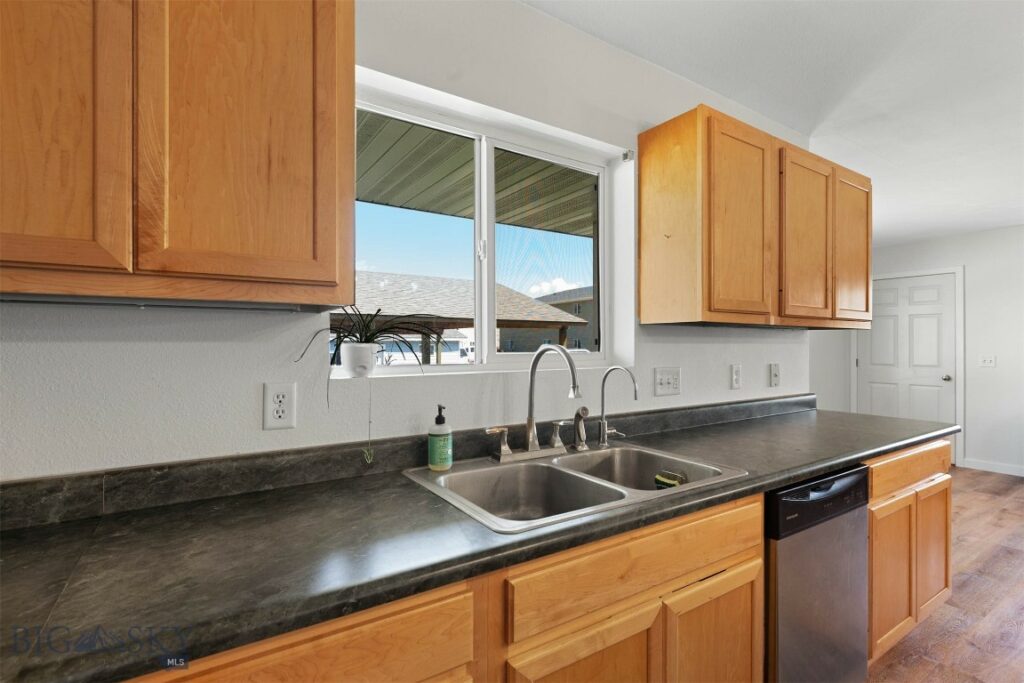 108 10th Street, Belgrade MT 59714