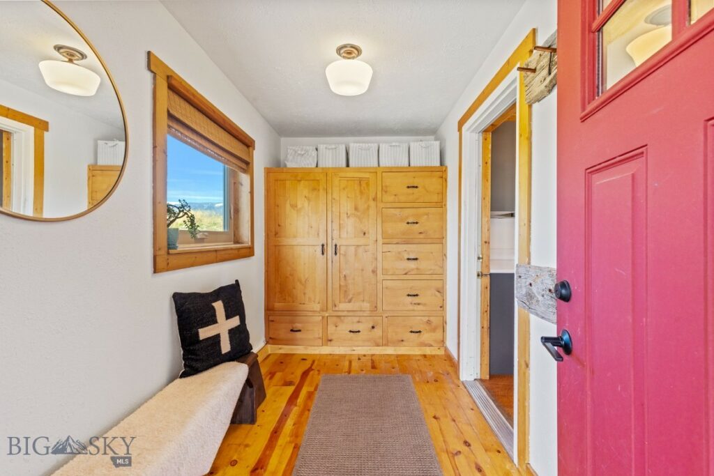 108 Caledonia Road, Livingston MT 59047