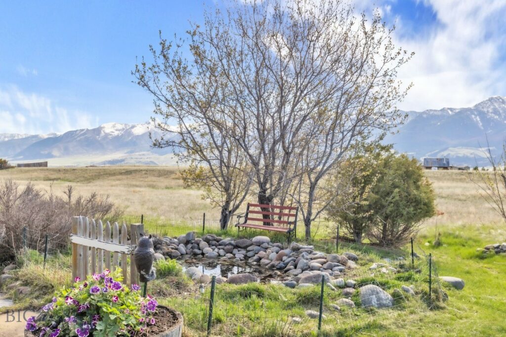 108 Caledonia Road, Livingston MT 59047