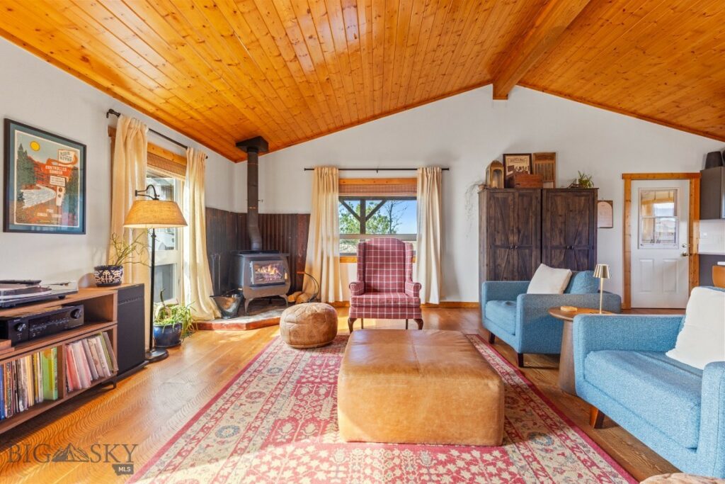 108 Caledonia Road, Livingston MT 59047