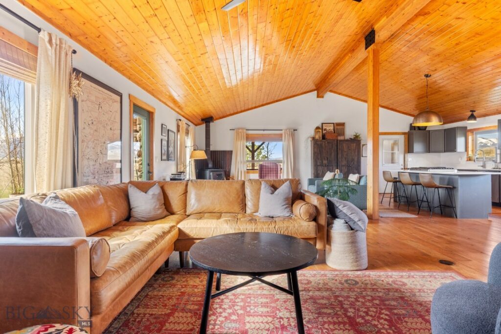 108 Caledonia Road, Livingston MT 59047