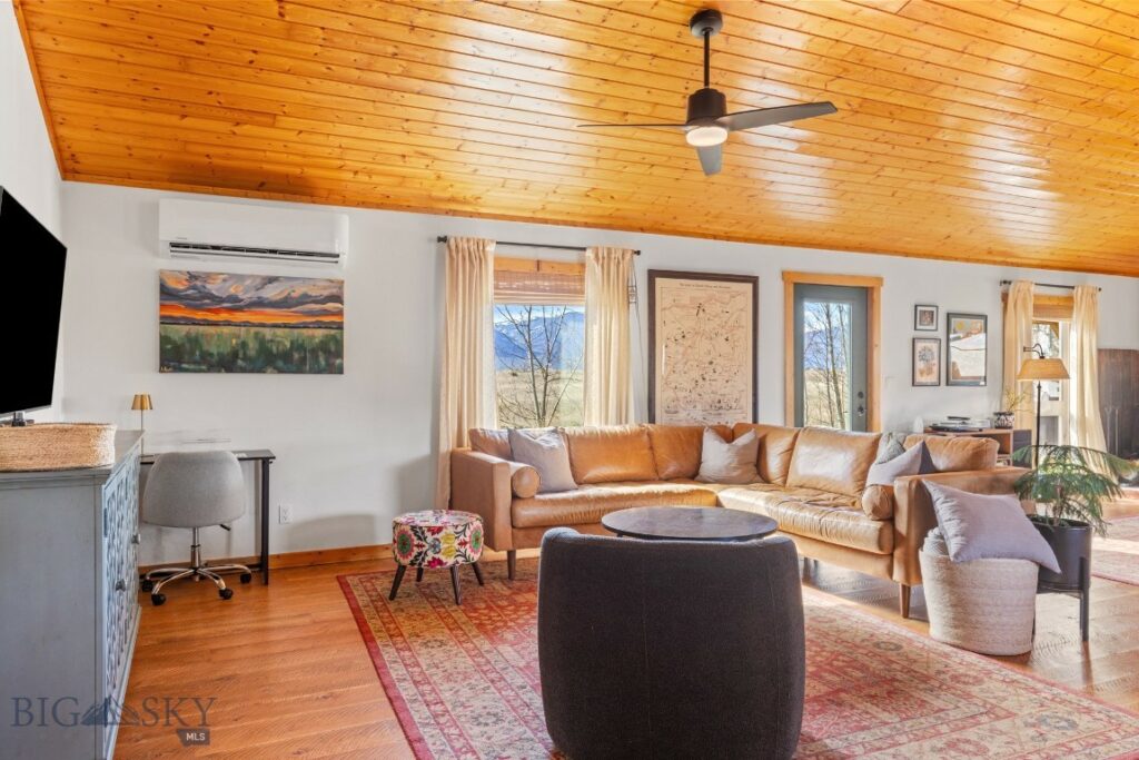 108 Caledonia Road, Livingston MT 59047