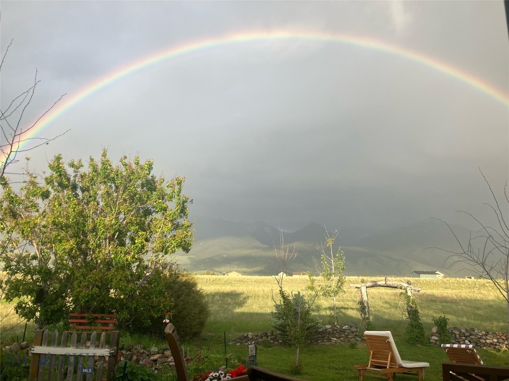 108 Caledonia Road, Livingston MT 59047