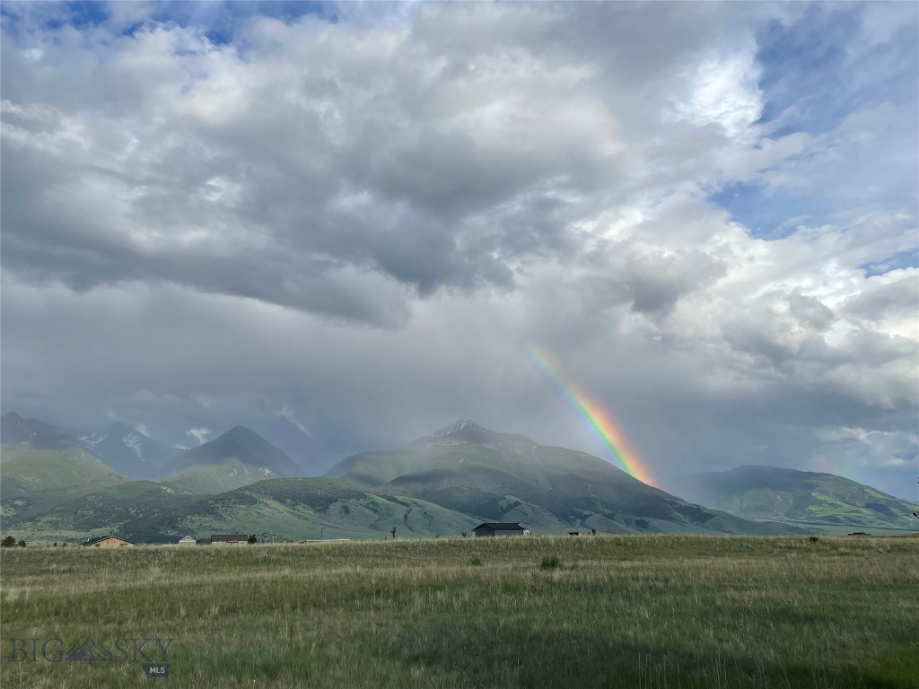 108 Caledonia Road, Livingston MT 59047