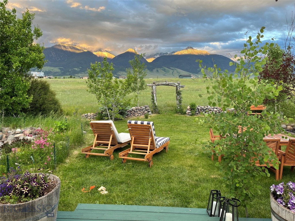 108 Caledonia Road, Livingston MT 59047