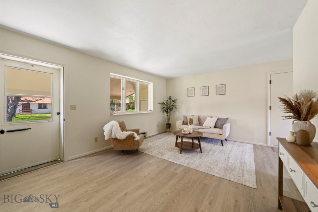 108 Secretariat Circle, Belgrade MT 59714