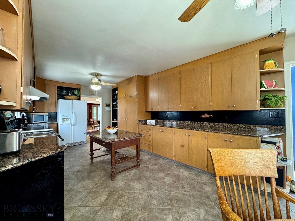 108 S 8th St., Livingston MT 59047