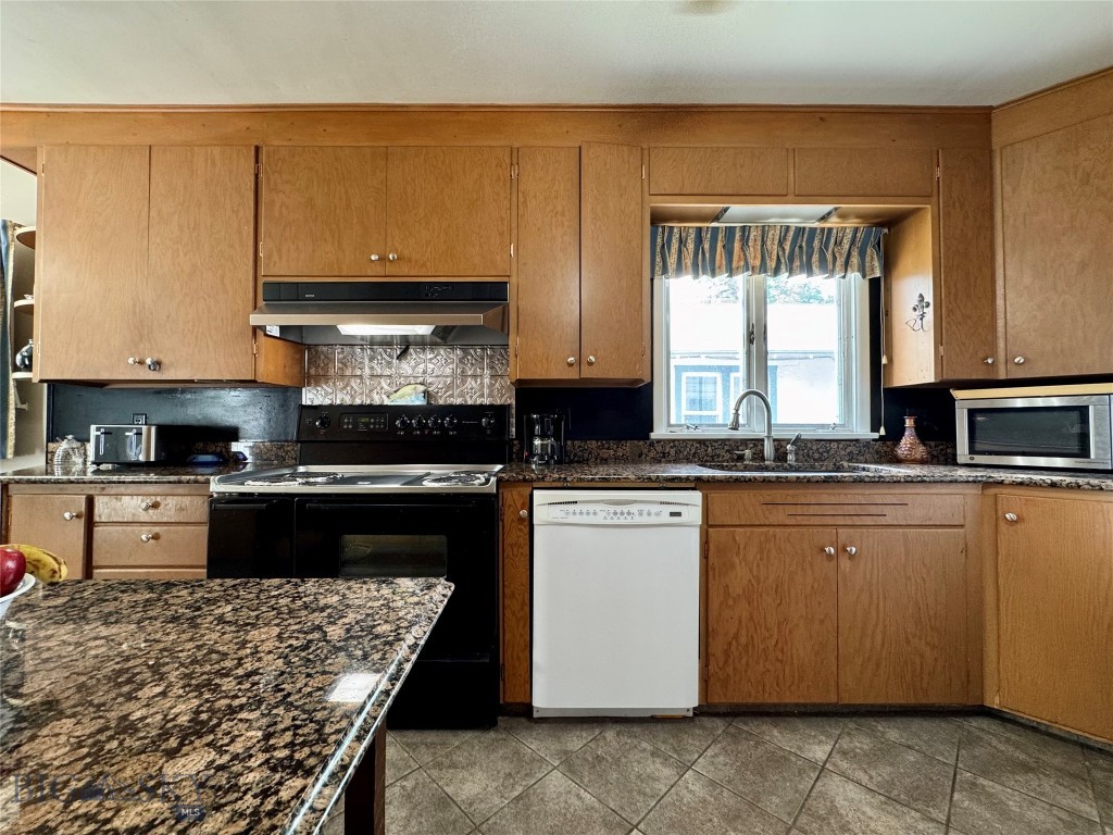 108 S 8th St., Livingston MT 59047