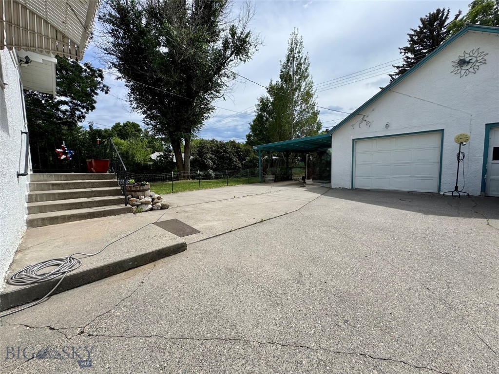 108 S 8th St., Livingston MT 59047