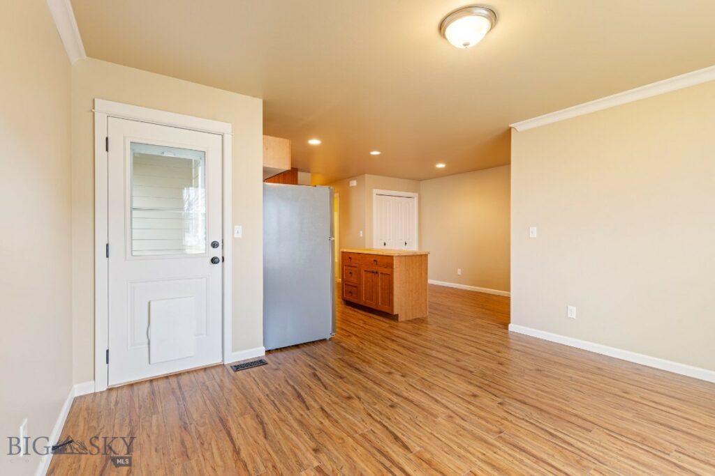 1086 Twin Lakes Avenue, Bozeman MT 59718