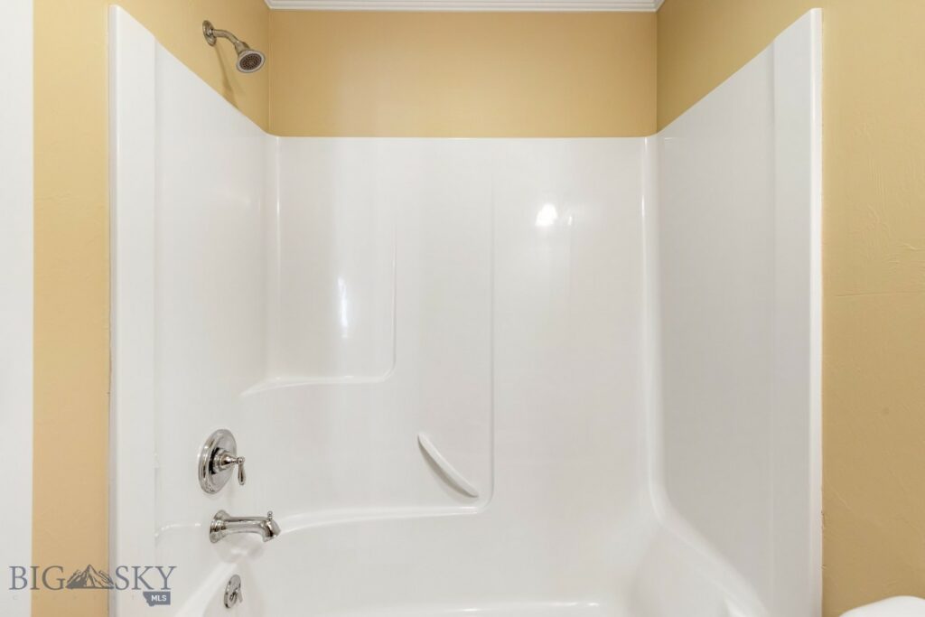 1086 Twin Lakes Avenue, Bozeman MT 59718