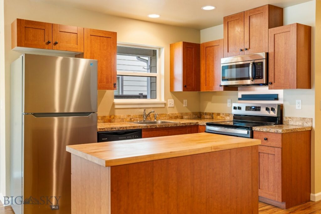 1086 Twin Lakes Avenue, Bozeman MT 59718