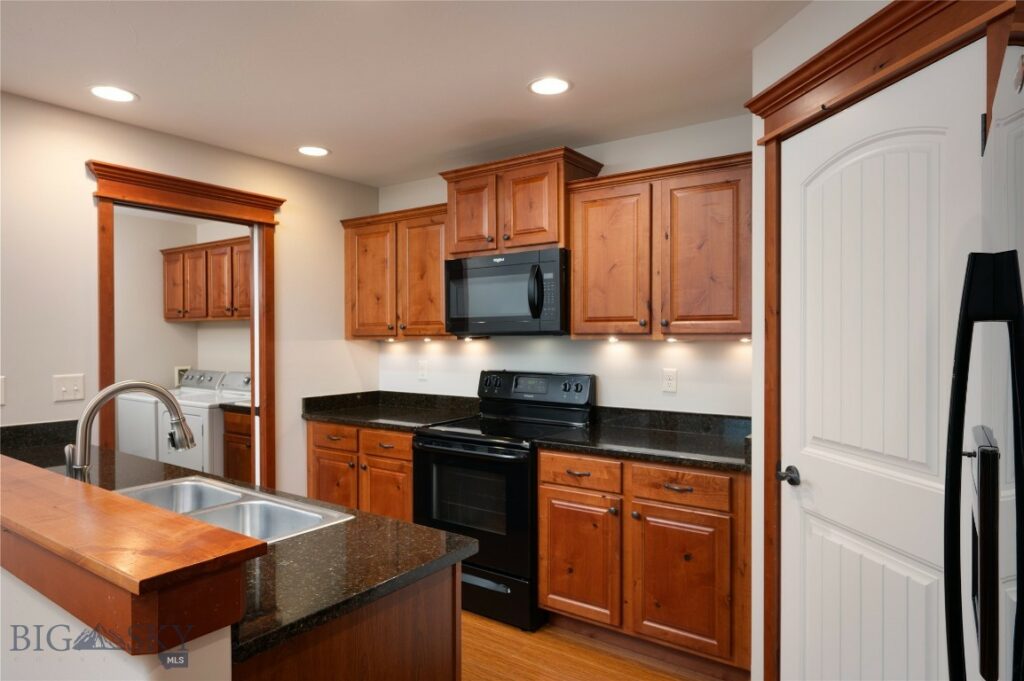 1087 Cottonwood Road, Bozeman MT 59718