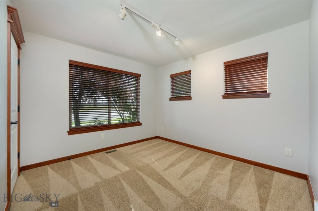 1087 Cottonwood Road, Bozeman MT 59718