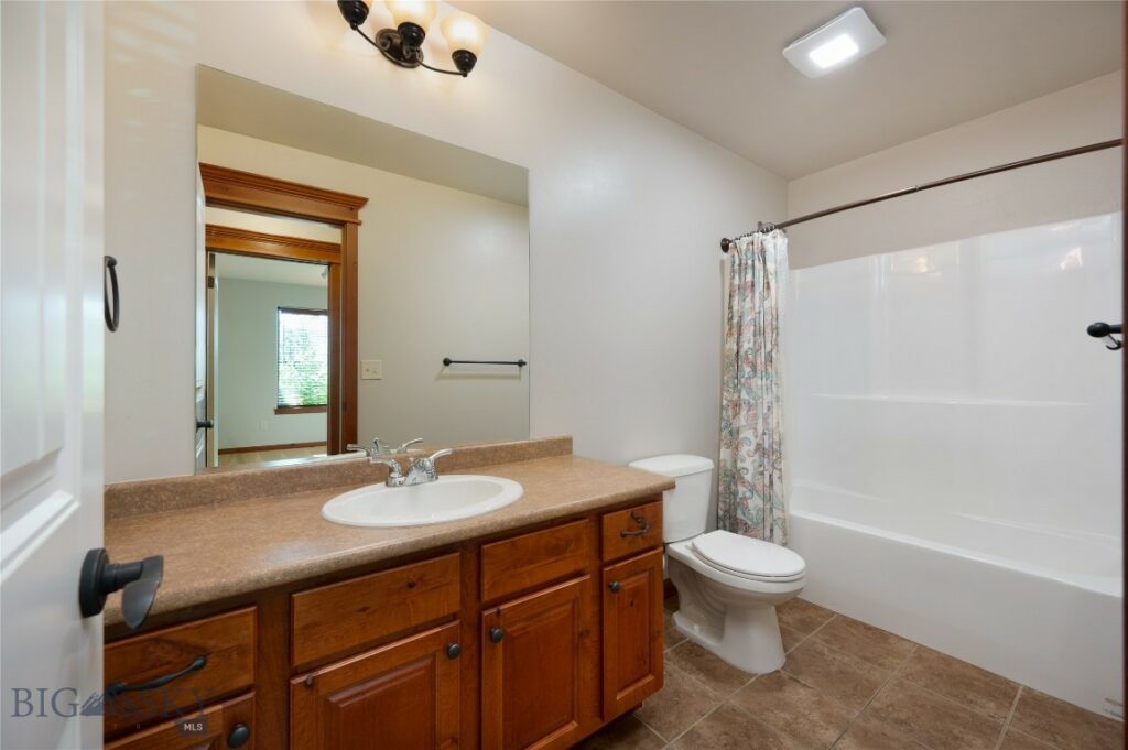 1087 Cottonwood Road, Bozeman MT 59718