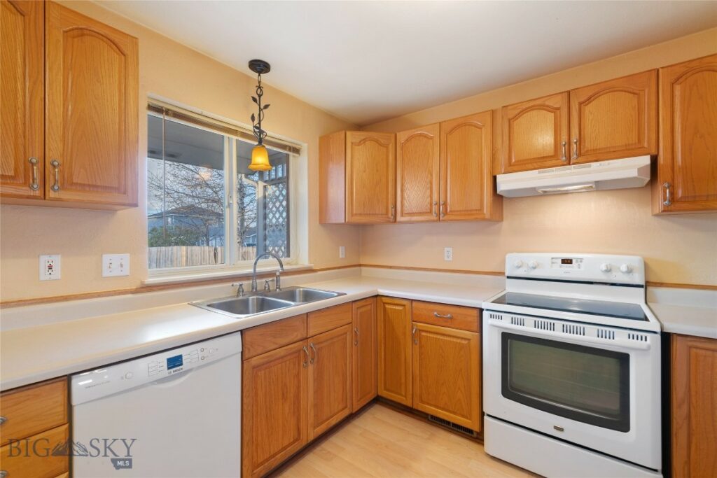 109 10th Street, Belgrade MT 59714